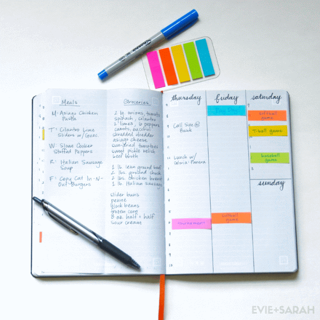Showing you how to use the 'Dutch door' system in your bullet journal as well as lots of examples of weekly spreads that use it either horizontally or vertically - www.christina77star.co.uk